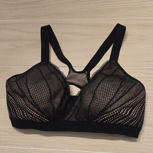 Lululemon Black Lace Awake Bra 36D